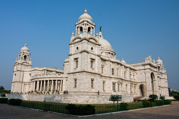 Fototapeta na wymiar Massive building of Victoria Memorial Hall