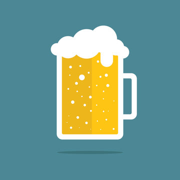 Mug of beer. Beer mug icon. Flat vector illustration.