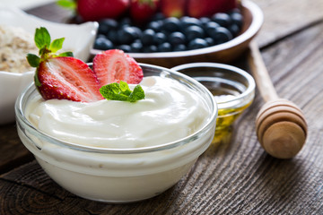 Yogurt with fresh berries