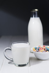 Breakfast Splas milk and cookis/grain