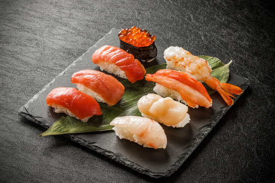 一般的な寿司　 General sushi Japanese food
