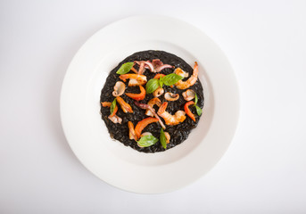Black risotto with seafood