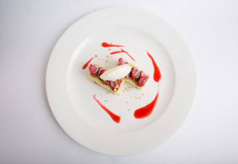 Raspberry dessert cake