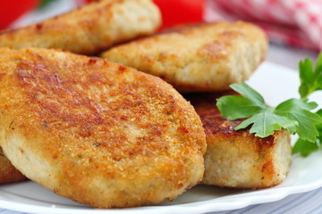 Fried cutlets with fresh vegetables