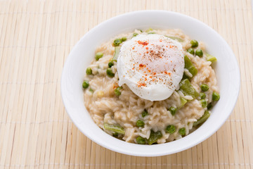 pea risotto with egg