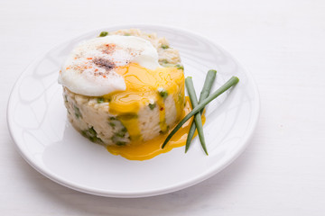 pea risotto with egg