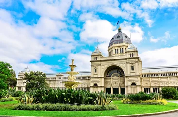 Fotobehang Uitzicht op het Royal Exhibition Building in Melbourne, Australië. © Javen