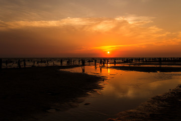 Fototapeta na wymiar sunset at Bangsean beach,Chonburi,Thailand