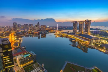 Photo sur Plexiglas Singapour Toits de la ville de Singapour à Marina Bay au lever du soleil
