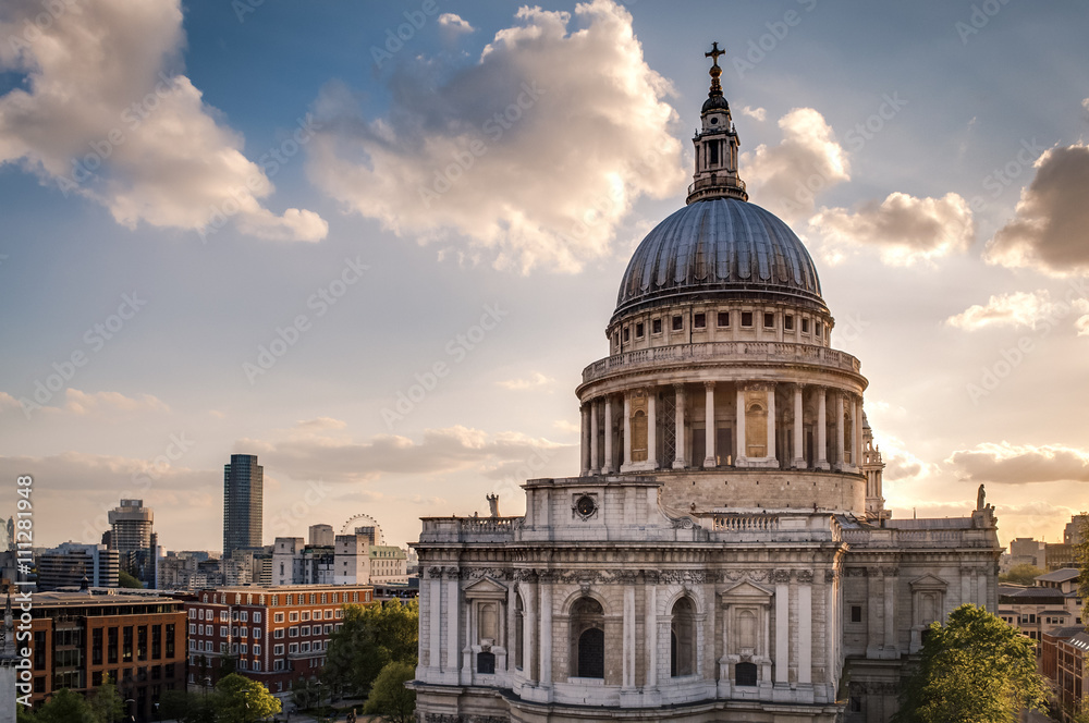 Wall mural St Paul’s cathedral at sunset in London, England