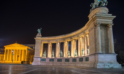 Obraz premium Night Budapest