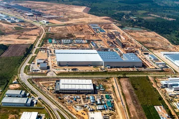 Foto op Plexiglas Industrieel gebouw Landontwikkeling industrieterrein