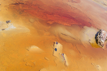 Cauce de río en Minas de Riotinto, Huelva