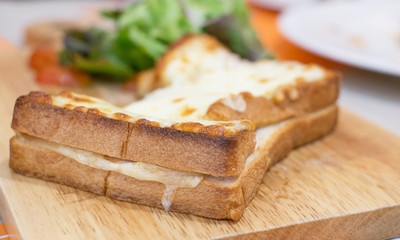tuna bread and cheese