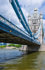 Fototapeta na wymiar London, upward view of the Tower Bridge