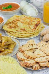 Moroccan tea glasses and biscuit