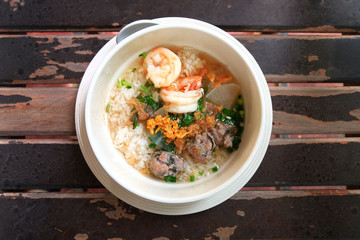  Thai Rice Soup With Shrimp (Khao Tom Goong)
