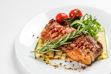 steak with vegetables