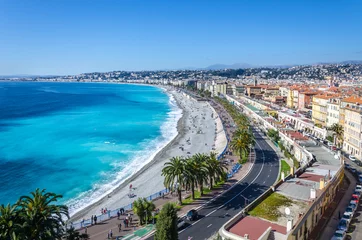 Vlies Fototapete Nice Panoramablick auf Nizza Stadt mit Bergen und azurblauem Meer