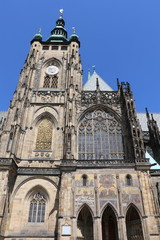 Fototapeta na wymiar La cathédrale Saint Vitus à Prague