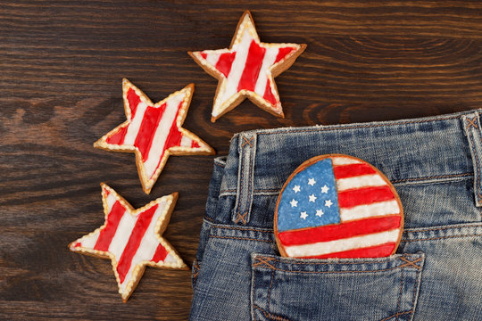 Cookie with American patriotic colors in the pocket