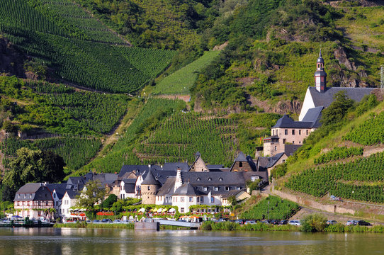 Village Beilstein at Mosel River