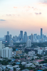 Fototapeta na wymiar Bangkok skyline Sonnenuntergang panorama