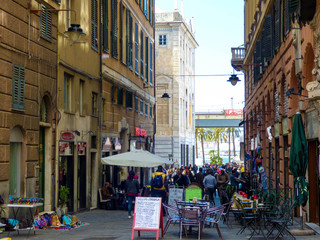 Obraz premium Genova vicoli piazza porto