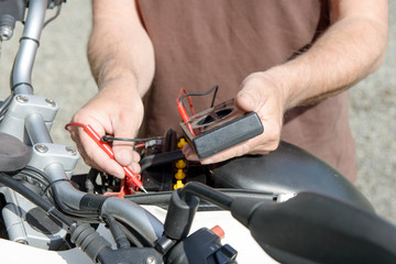 Test of the motorcycle battery