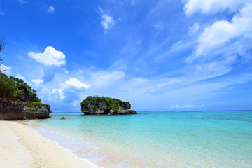 沖縄の美しいビーチ