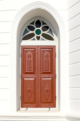 Obraz premium old wooden windows in temple