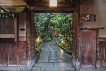 Fototapeta na wymiar traditional house and garden in Kyoto, Japan