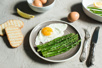 asparagus with scrambled eggs