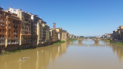 Fototapeta na wymiar Canottaggio sul fiume
