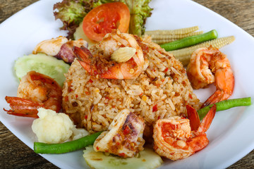Fried rice with seafood