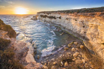 Fototapeta na wymiar Malta sunrise at St.Thomas bay 