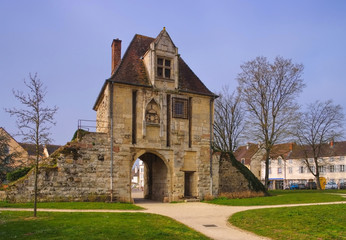 Fototapeta na wymiar Auxonne Stadttor - Auxonne town gate in France