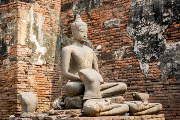 Buddha statue at Phra Prang Samyod in Lopburi, Thailand