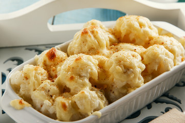 Baked cauliflower with cheese