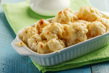 Baked cauliflower with cheese