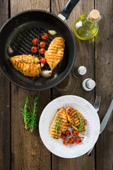 Grilled chicken breast with vegetables