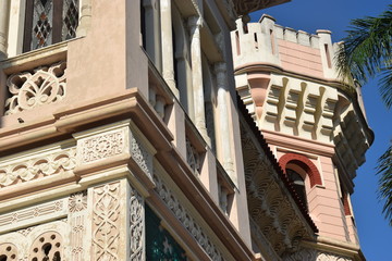 Neomaurische Fassade