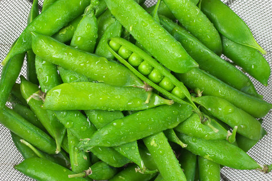 Green peas in colander