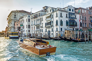 Vaporetto in Venedig, Italien