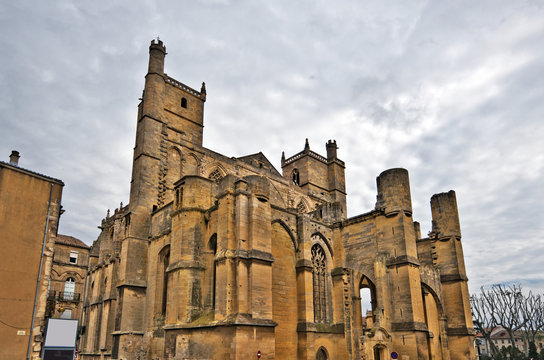 Cathedral Saint-Just-et-Saint-Pasteur in Narbonne city