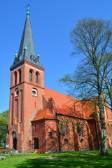 Backstein Kirche Ahlbeck im Frühling, Usedom an der Ostsee