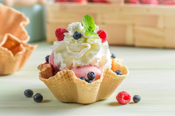 Ice cream with fresh berry fruits