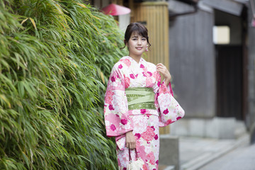 着物姿の女性