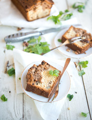 Vanilla cake with chocolate and raisin
