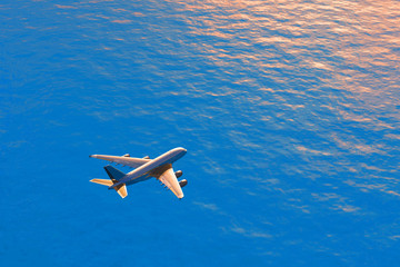 Obraz premium Passenger plane